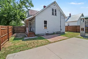 113 Franklin St, Ludington, MI 49431 - Photo 25
