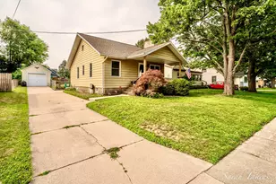 116 35th St SE, Grand Rapids, MI 49548 - Photo 1