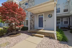 37782 Jefferson Ave, Harrison, MI 48045 - Photo 1