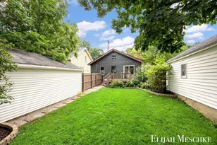 936 Valley Ave NW, Grand Rapids, MI 49504 - Photo 39