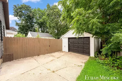 936 Valley Avenue NW, Grand Rapids, MI 49504 - Photo 41