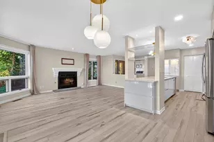1802 Lakeshore Dr, Saint Joseph, MI 49085 - Photo 5