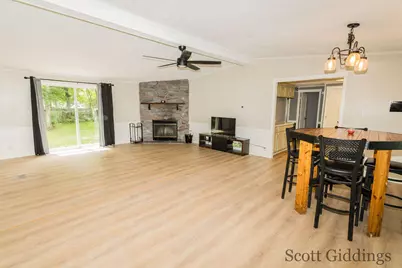 318 E Bellevue Street, Stanton, MI 48888 - Photo 9