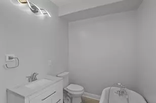 92 W Philadelphia St, Detroit, MI 48202 - Photo 7