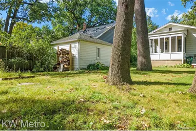 865 W Marshall Street, Ferndale, MI 48220 - Photo 23