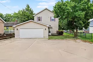 1 Woodrow Ct, Battle Creek, MI 49015 - Photo 1