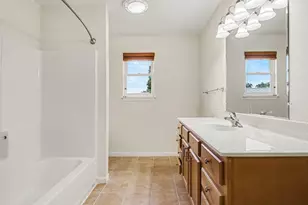 1 Woodrow Ct, Battle Creek, MI 49015 - Photo 17