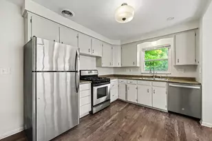 1597 Greenview Dr, Ann Arbor, MI 48103 - Photo 7