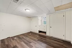 1597 Greenview Dr, Ann Arbor, MI 48103 - Photo 15
