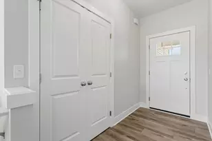 11665 Cherrybud Dr, Holland, MI 49424 - Photo 3