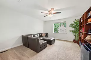 5496 Trillium Crossing Ct, Ann Arbor, MI 48103 - Photo 11