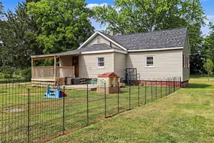 10126 4 Mile Rd, East Leroy, MI 49051 - Photo 15
