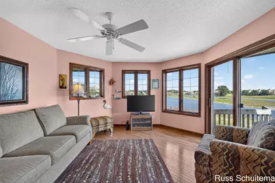 1682 W Harbour Towne Circle, Muskegon, MI 49441 - Photo 25