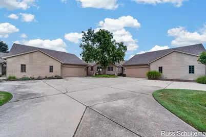 1682 W Harbour Towne Circle, Muskegon, MI 49441 - Photo 3