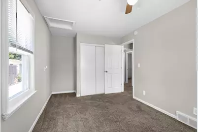 28674 Krauter Street, Garden City, MI 48135 - Photo 11