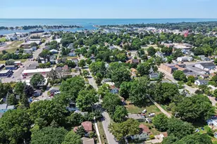 612 E Melendy St, Ludington, MI 49431 - Photo 21