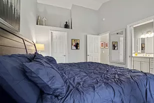 393 Princeton Dr, South Lyon, MI 48178 - Photo 17
