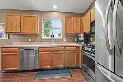 393 Princeton Drive, South Lyon, MI 48178 - Photo 7
