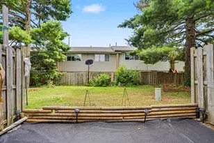3583 Kenbrooke Ct, Kalamazoo, MI 49006 - Photo 17