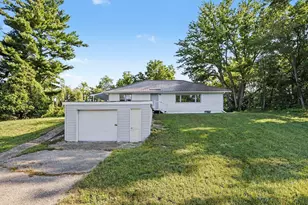1582 Bakertown Rd, Buchanan, MI 49107 - Photo 1