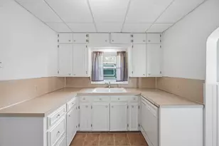 727 Union St, Jackson, MI 49203 - Photo 9