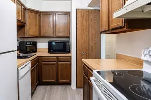 8358 Lakeview Ct, Ypsilanti, MI 48198 - Photo 15
