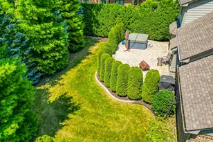 44215 Riverview Ridge Dr, Clinton Twp, MI 48038 - Photo 11