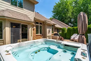44215 Riverview Ridge Dr, Clinton Twp, MI 48038 - Photo 9
