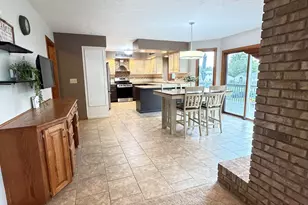2547 Moerland Dr NW, Grand Rapids, MI 49504 - Photo 9