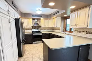 2547 Moerland Dr NW, Grand Rapids, MI 49504 - Photo 11