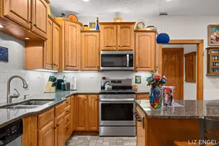 6908 Shore Dr, Fennville, MI 49408 - Photo 19