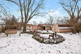 672 Linda Vista Dr, Pontiac, MI 48342 - Photo 5