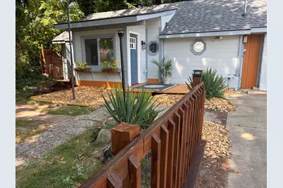315 Kingsley Avenue, Saint Joseph, MI 49085 - Photo 3