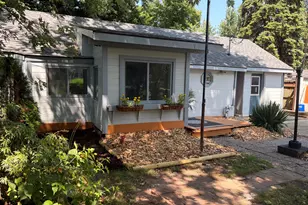 315 Kingsley Ave, Saint Joseph, MI 49085 - Photo 3
