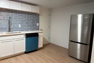 315 Kingsley Ave, Saint Joseph, MI 49085 - Photo 7