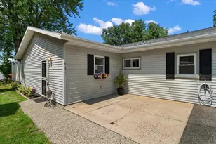 6731 Campau Lake Dr SE, Alto, MI 49302 - Photo 9