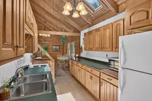 65181 Co Rd 342, Hartford, MI 49057 - Photo 11