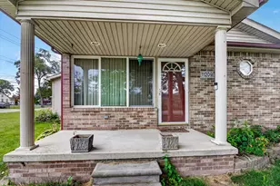 11209 Jackson St, Taylor, MI 48180 - Photo 3