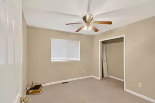 11209 Jackson St, Taylor, MI 48180 - Photo 21