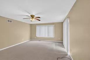 11209 Jackson St, Taylor, MI 48180 - Photo 9