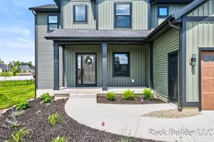 3337 Eagle Peak Dr, Jenison, MI 49428 - Photo 3