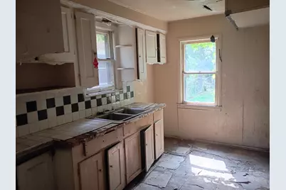 19525 Westphalia Street, Detroit, MI 48205 - Photo 7