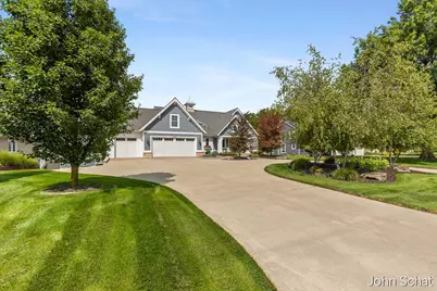 8769 Cedar Lake Drive, Jenison, MI 49428 - Photo 5