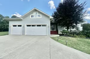 132 Remington Dr, Spring Arbor, MI 49283 - Photo 3