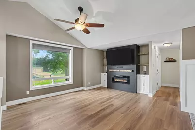 32190 Pinedale Lane, Gobles, MI 49055 - Photo 9