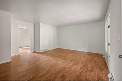 944 Lancashire Court SE #946, Grand Rapids, MI 49508 - Photo 5