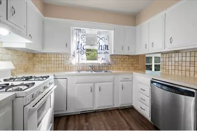 944 Lancashire Court SE #946, Grand Rapids, MI 49508 - Photo 9