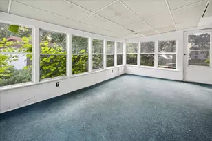 944 Lancashire Ct SE, Grand Rapids, MI 49508 - Photo 17