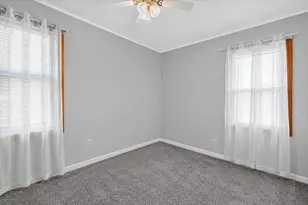 15640 Stricker Ave, Eastpointe, MI 48021 - Photo 13