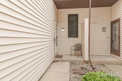 2742 Stonebluff Drive SW, Wyoming, MI 49519 - Photo 3
